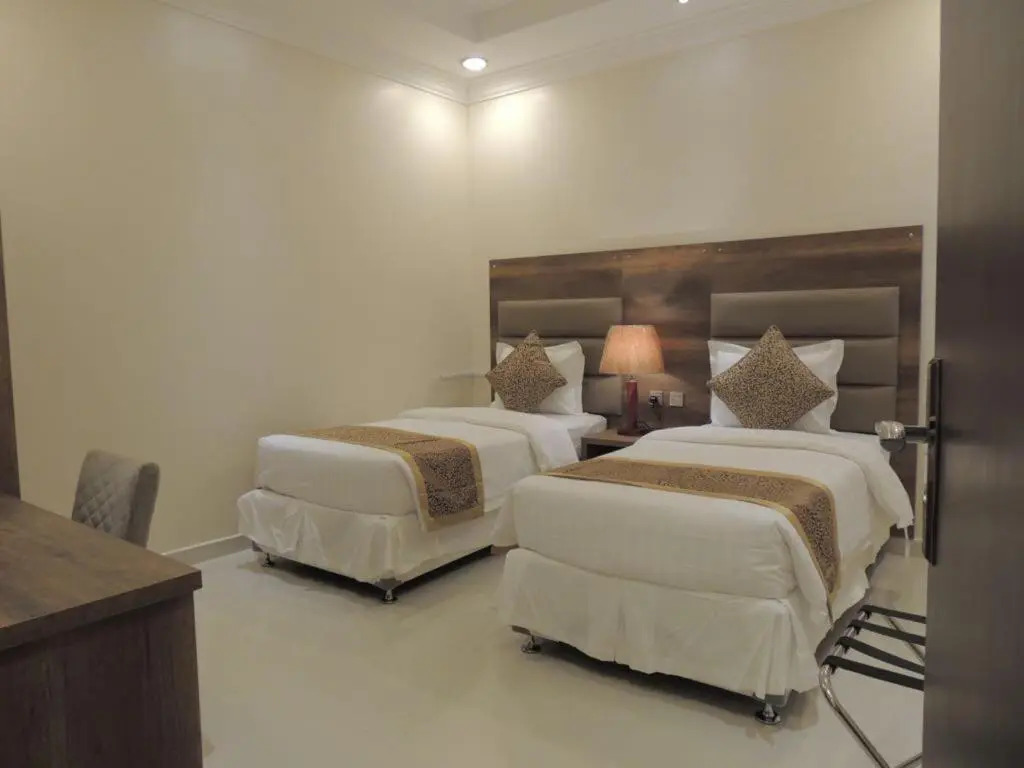 Golden square قولدن سكوير