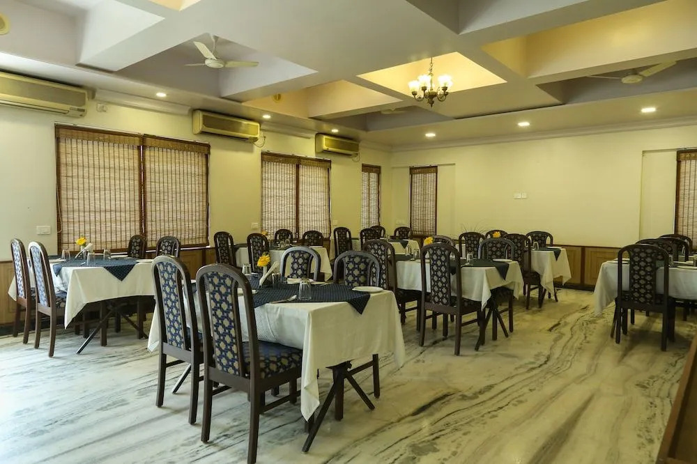 JK Rooms 137 Majestic Annexe