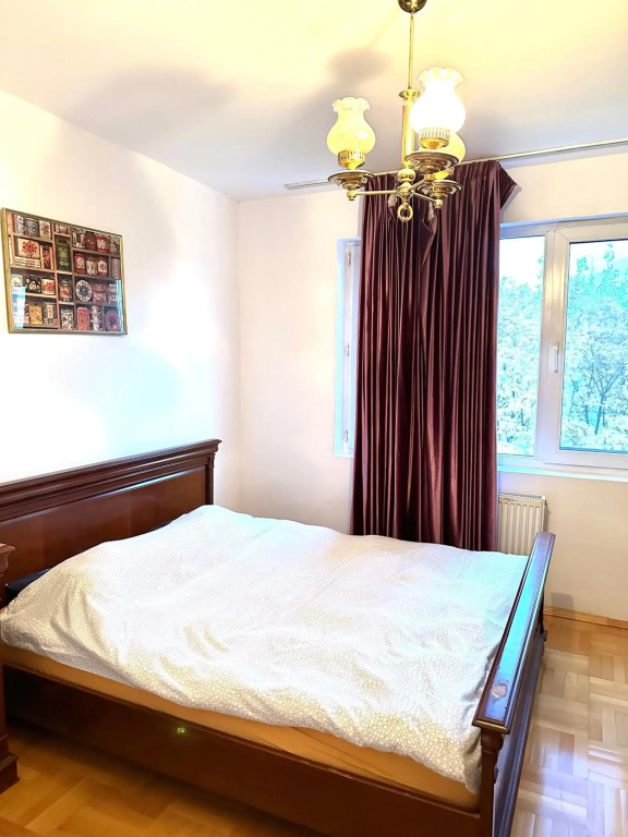 Vintage Bucharest apartment