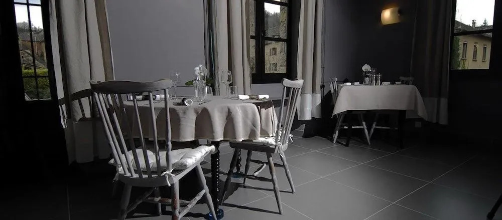 Logis Hôtel Restaurant LAuberge du Chateau