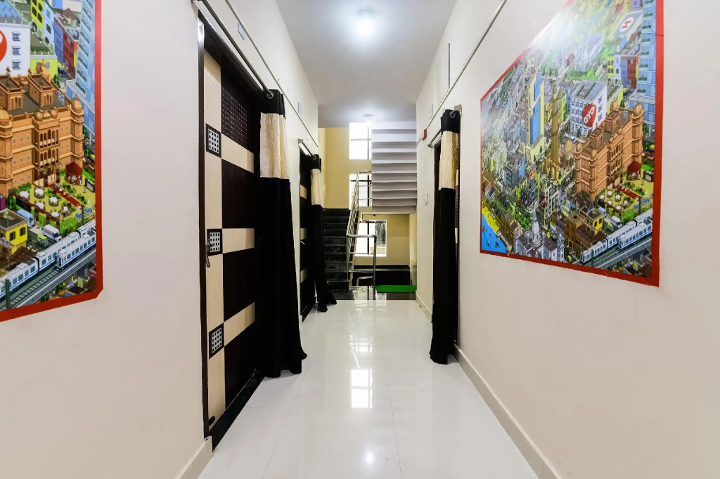 OYO 43422 Bijaya Palace