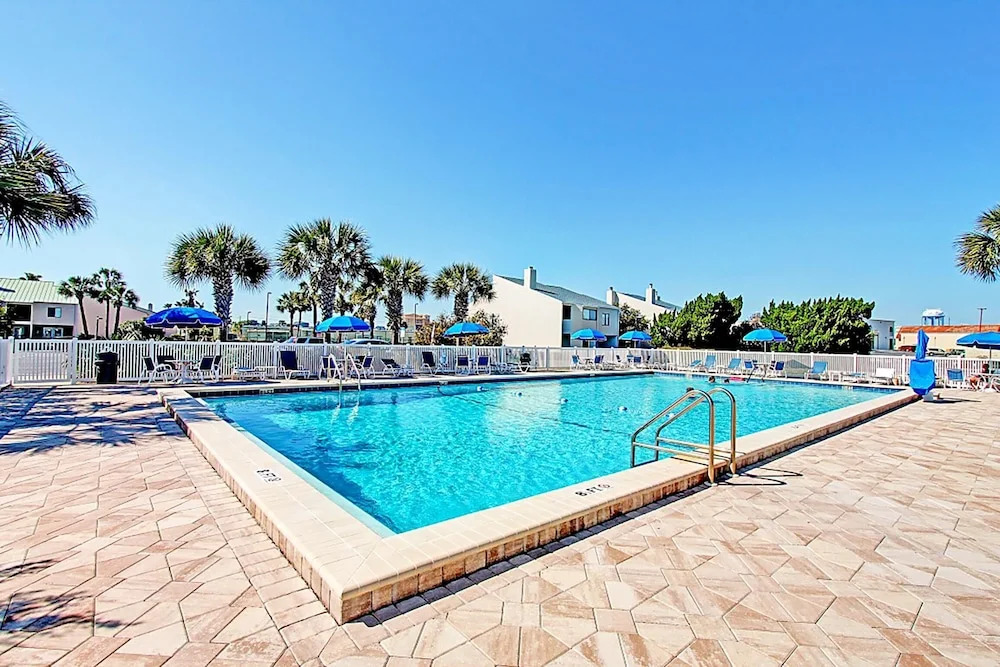 Shoreline Towers 3083