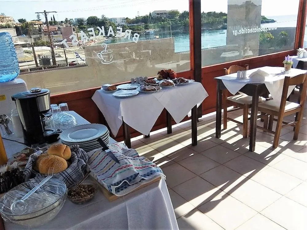 Thania Seaside Smotel