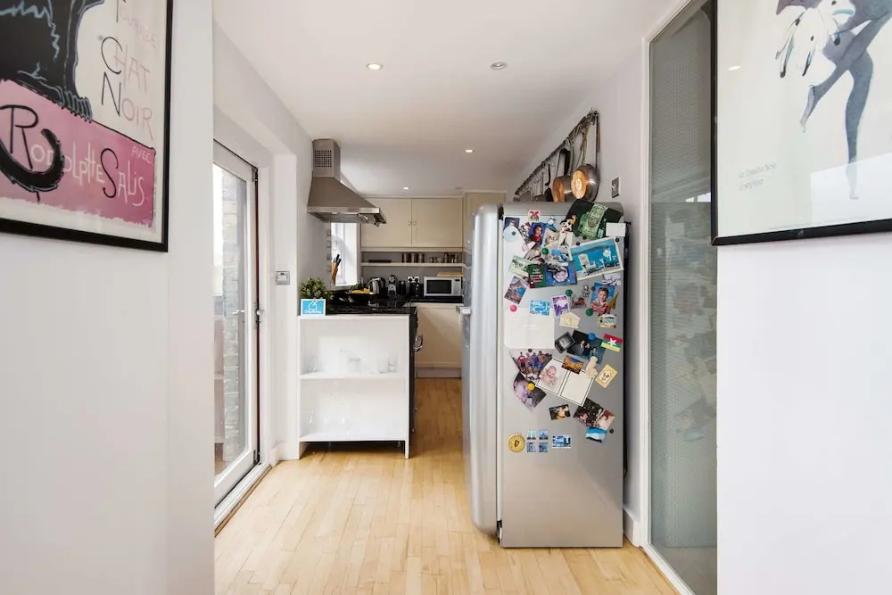 Bright Cromwell Road Loft - JSD