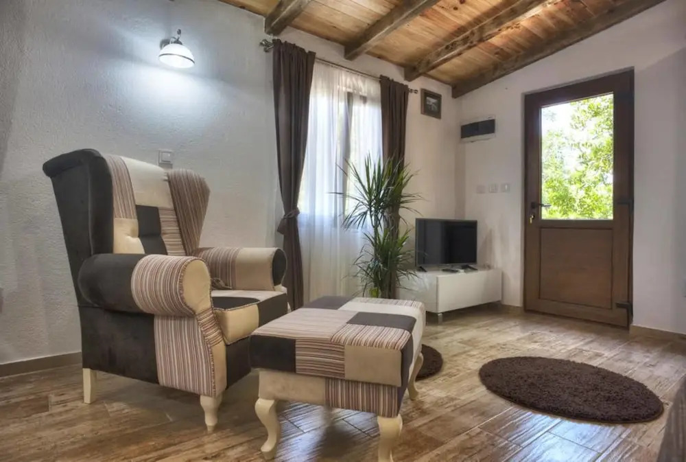 Harmonia Bungalows & Pool