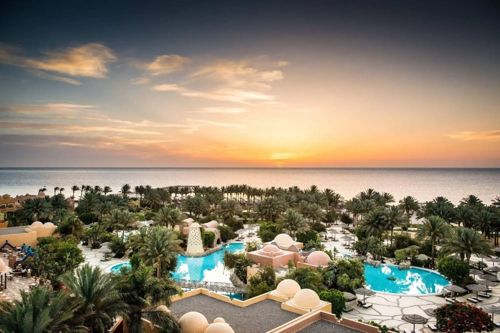 Grand Makadi Couples and Families Only