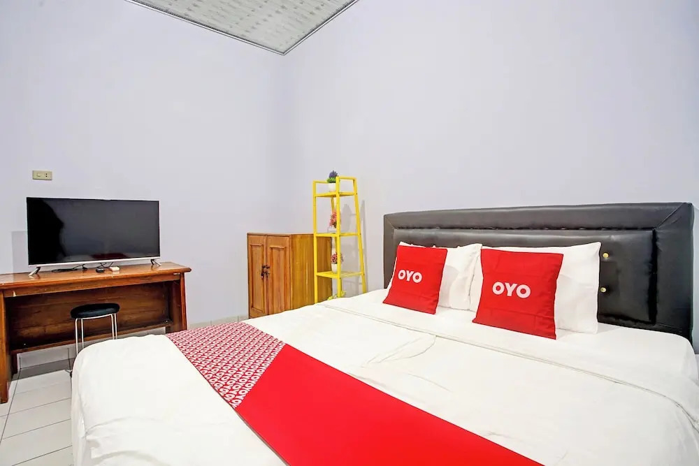 Wisma Amalia Syariah by OYO Rooms