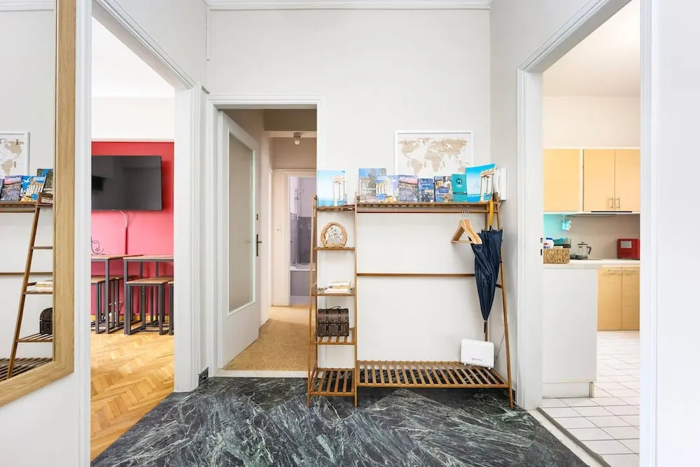 Sunny Cozy 3bd apt Just a min Away to Acropolis