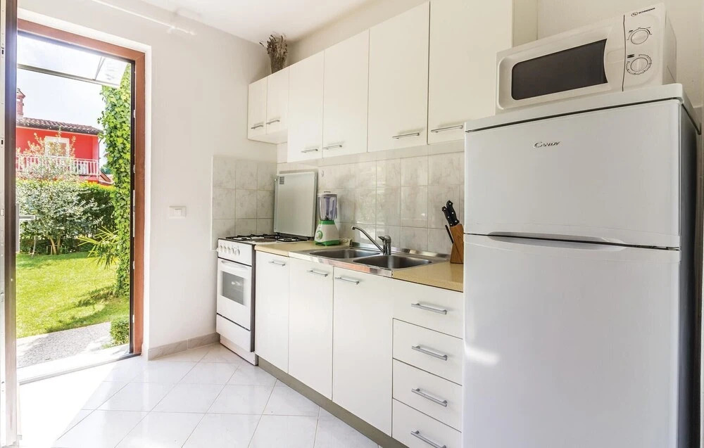 Stunning Home in Fazana With Wifi and 2 Bedrooms