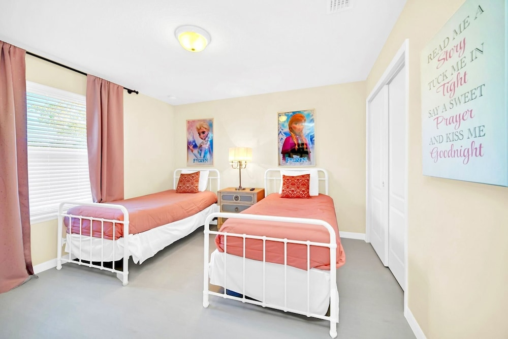 6BR Windsor Resort Home 15min Disney