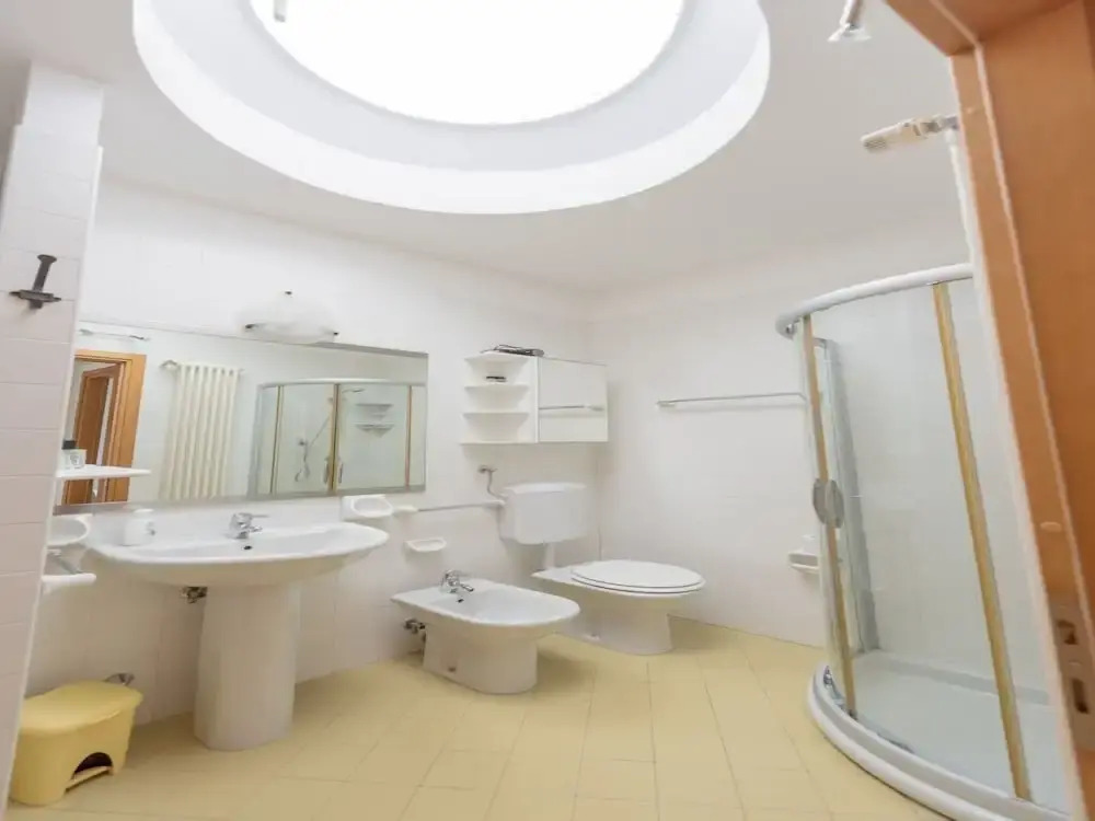 Lovely Flat With Modern Furnishings - Beahost