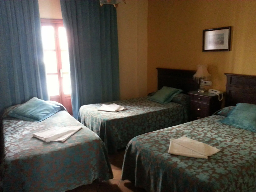 Hotel Almona