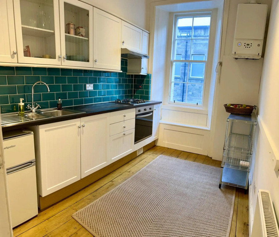 Old Town Centre Apartment 5 mins to Edinburgh Castle