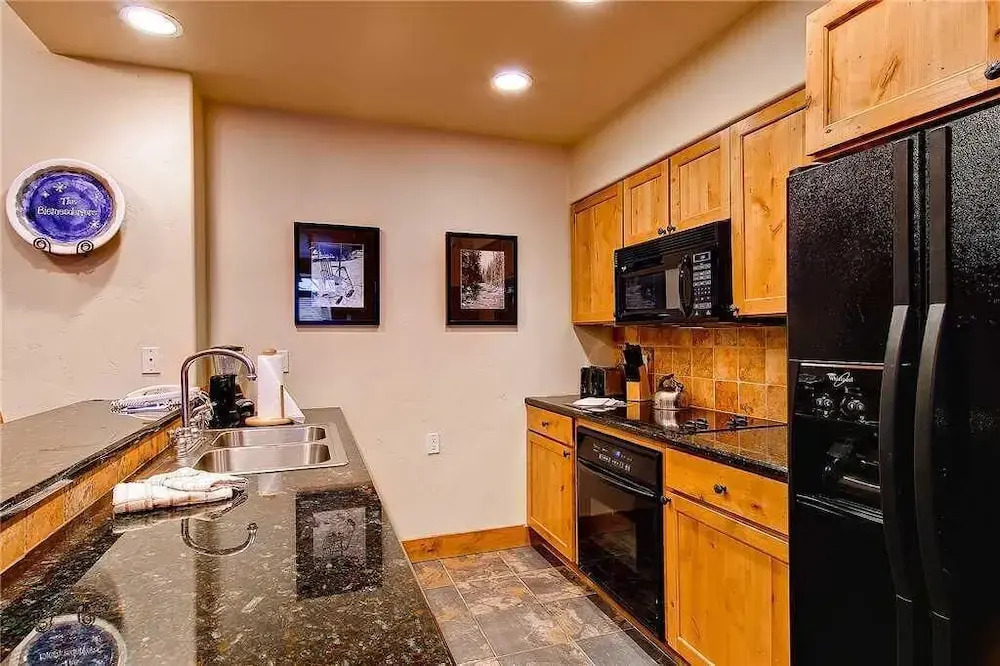 3205 Champagne Lodge, Trappeur's Crossing Apartment 2