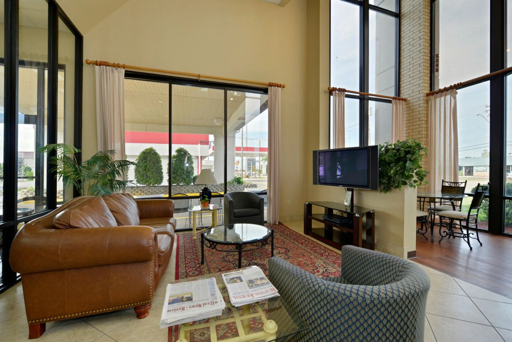 Econo Lodge I-44 - Exit 80