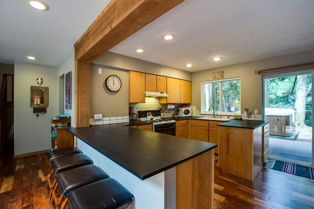 78sl - Hot Tub - Wifi - Bbq - Pets Ok - Sleeps 8 3 Bedroom Home