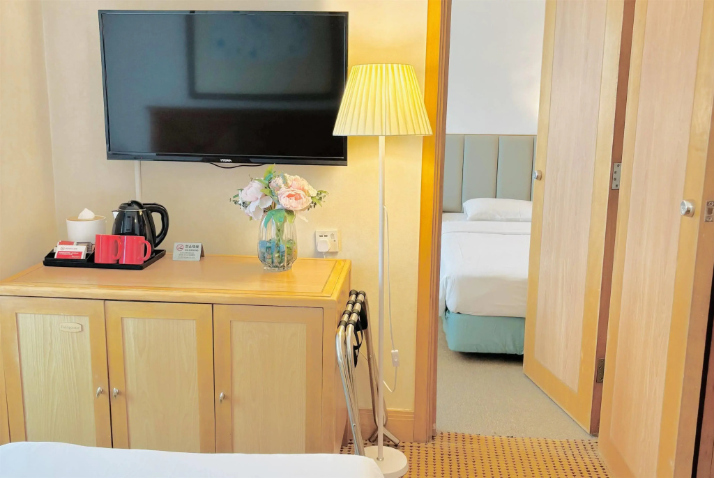 Ramada Hong Kong Grand View