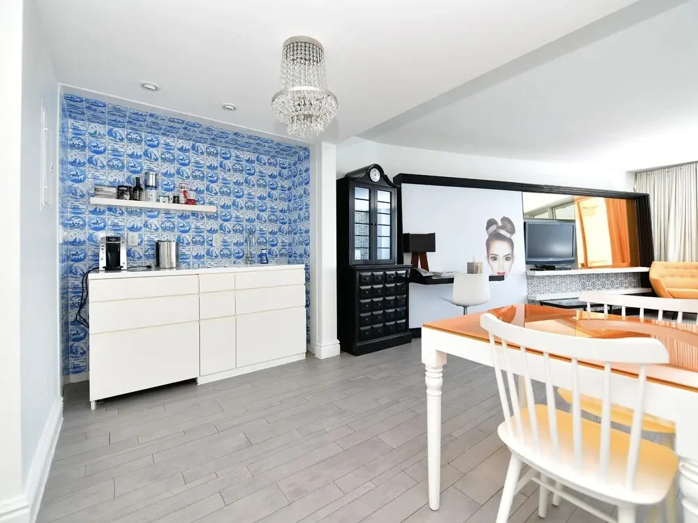 Miami World Rental - Mondrian 608