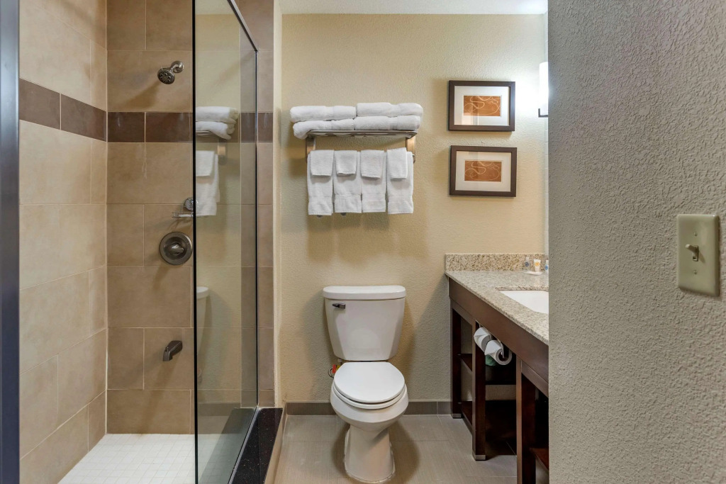 Comfort Suites Batesville