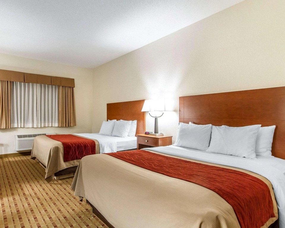 Quality Inn & Suites Eau Claire University Area
