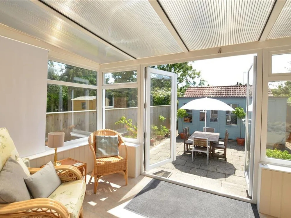 Modern Holiday Home in Reydon With Garden