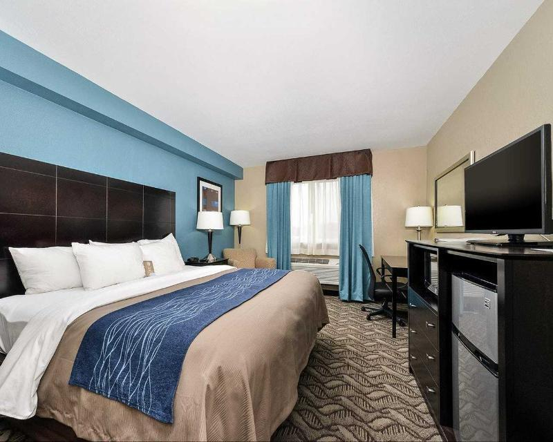 Super 8 Springfield South