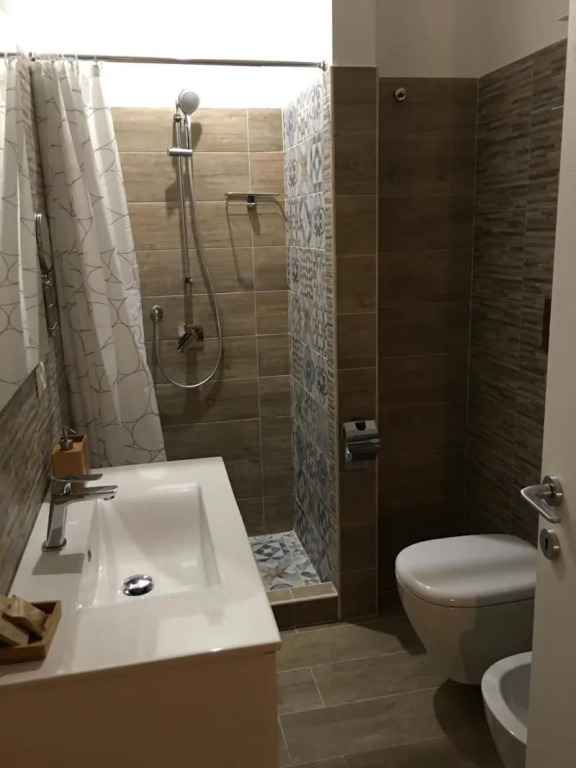 Verrazzano 37 Guest House