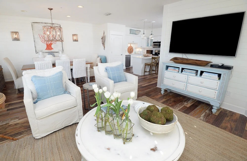 Summerwind With Ocean Views, Beach & Pool 3 Bedroom Condo