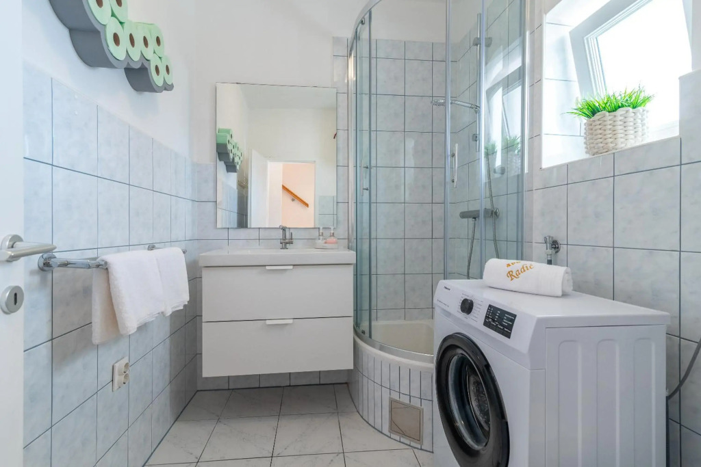Apartment Radić-perfect location for summer activities