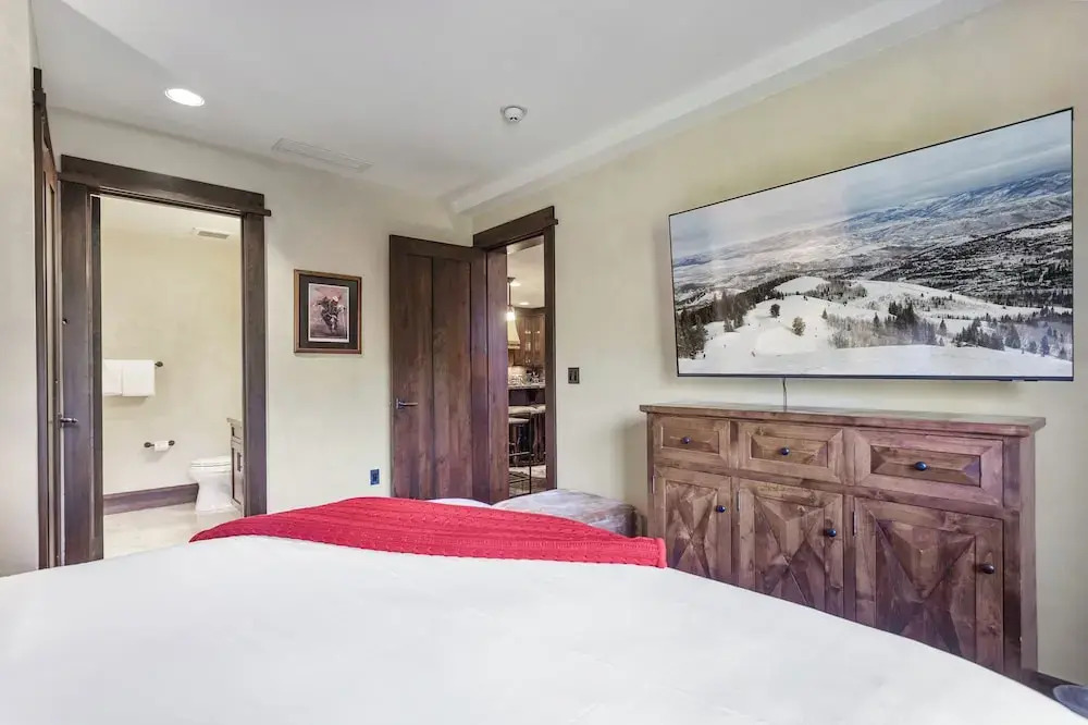 Arrowleaf Lodge at Deer Valley Resort - Two Bedroom Residence #301 2 Condo