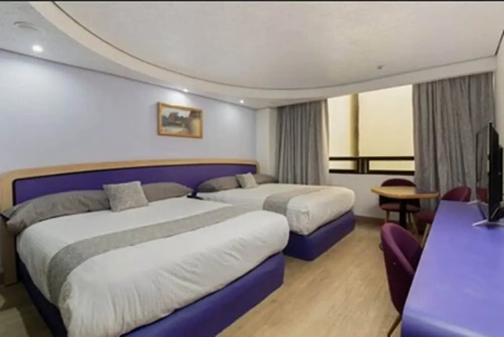 Hotel Embassy