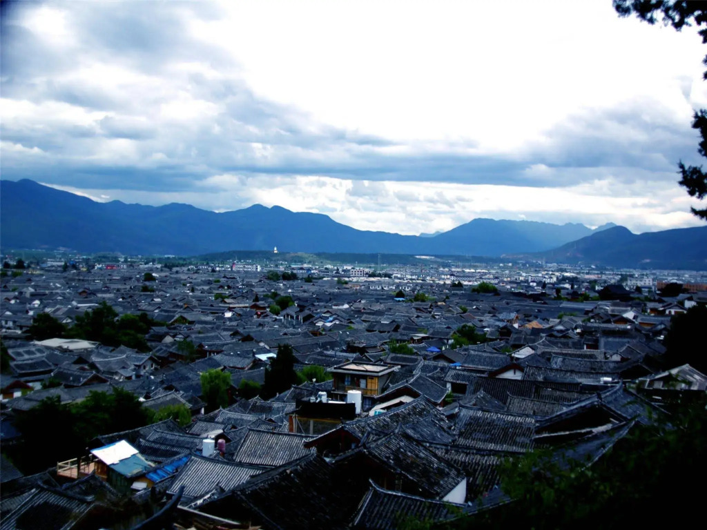Lijiang E-Outfitting Boutique Hotel