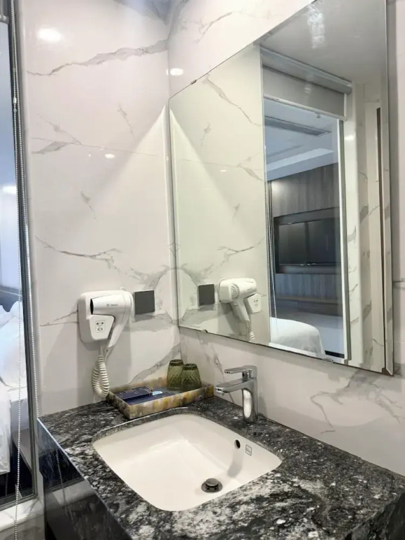 Luxury Phoenix Hotel