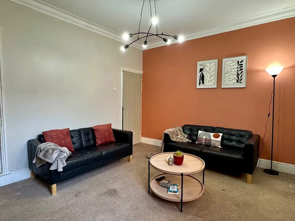 4-bed 3 Bath House in Leicester City