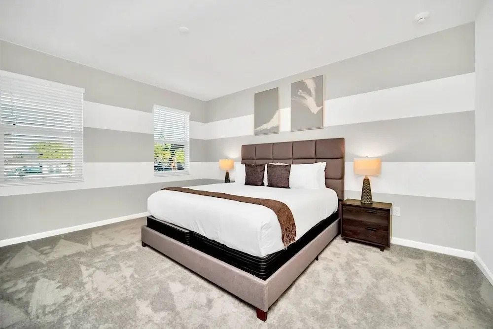 Upstay: Modern Home w Pool, Games & Bbqsleeps 18