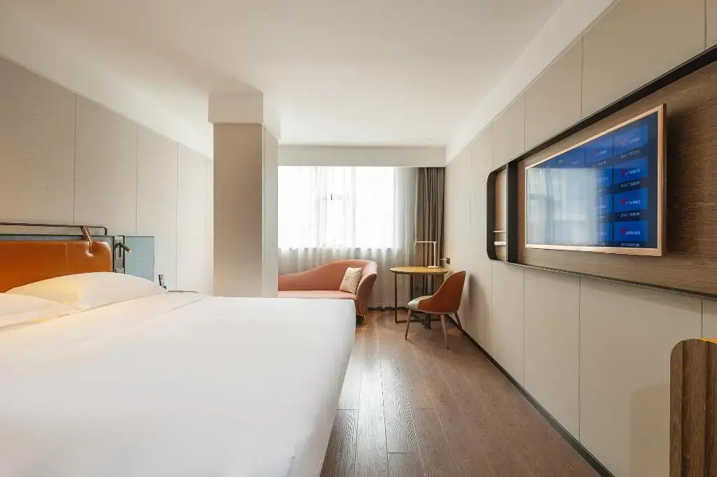 Echarm Hotel (Zhuhai Qinglü Road Riyuebei Grand Theatre)