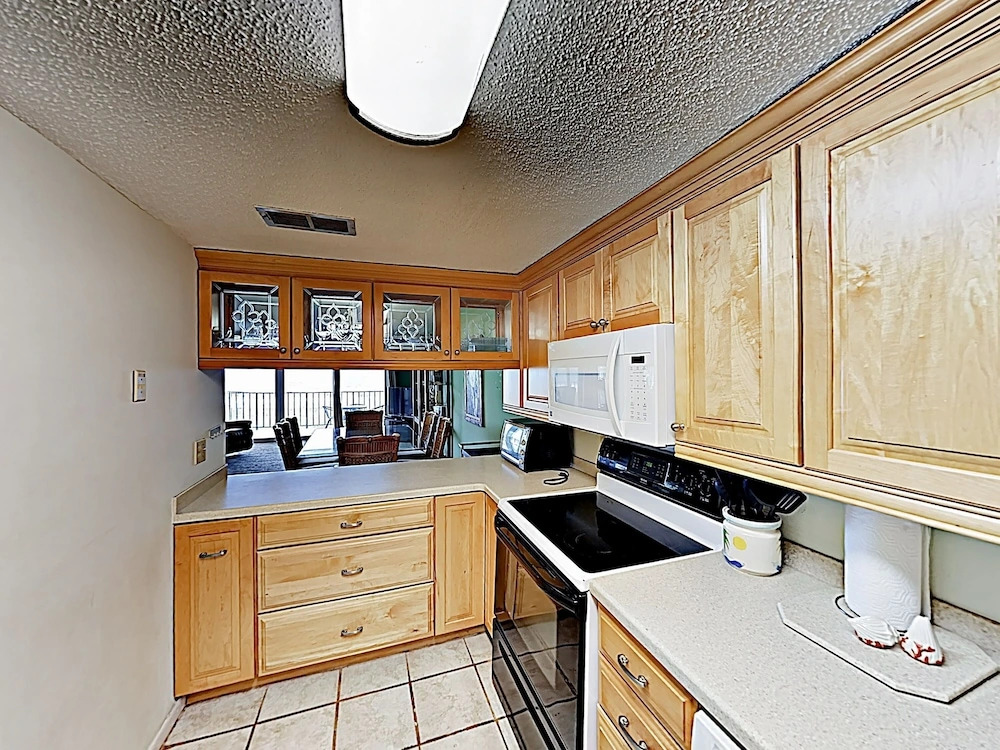 New Listing! Fernandina Beach Oasis W/ Pool 3 Bedroom Condo