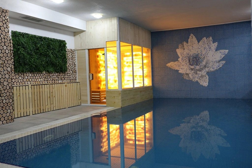 Elegant Lux Hotel