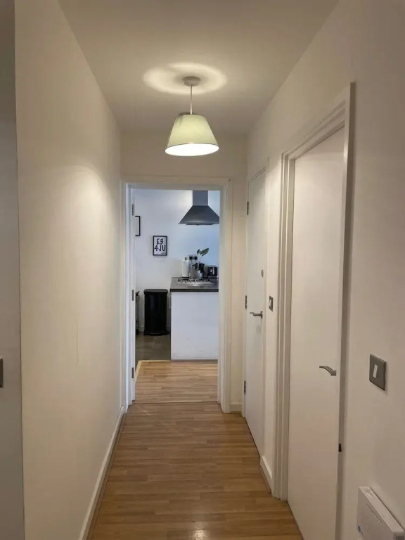 Cosy one Bedroom With Roof Terrace - London Charm