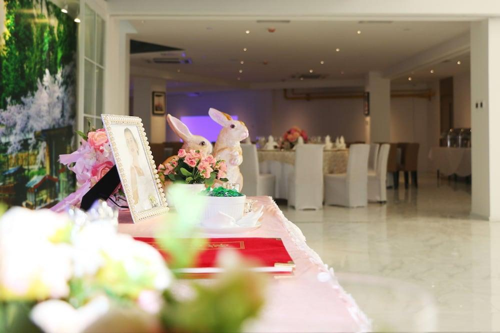 Bridal Tea House - Zhi Fu
