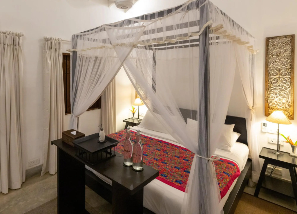 Taru Villas Mawella - Pool House