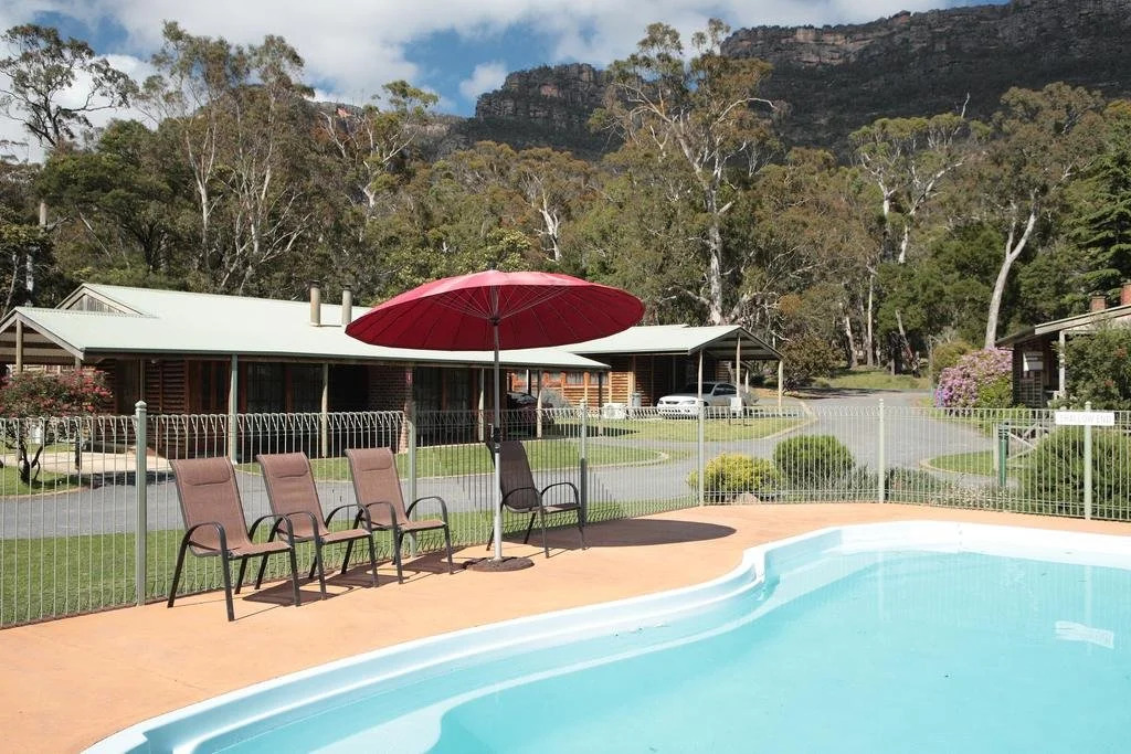 Halls Gap Log Cabins