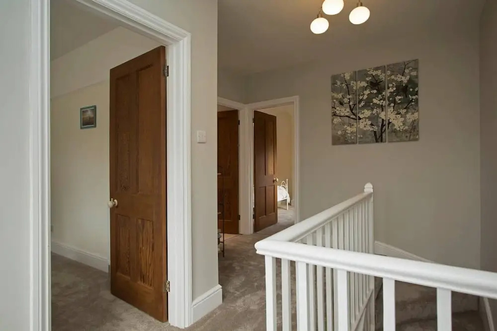 10 Bedroom Home In Glastonbury Beautiful Garden