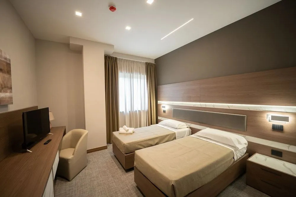 Building Hotel