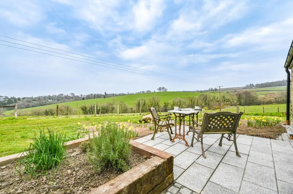 Cosy Rural Barn with Private Garden & Forest - The Cart Barn