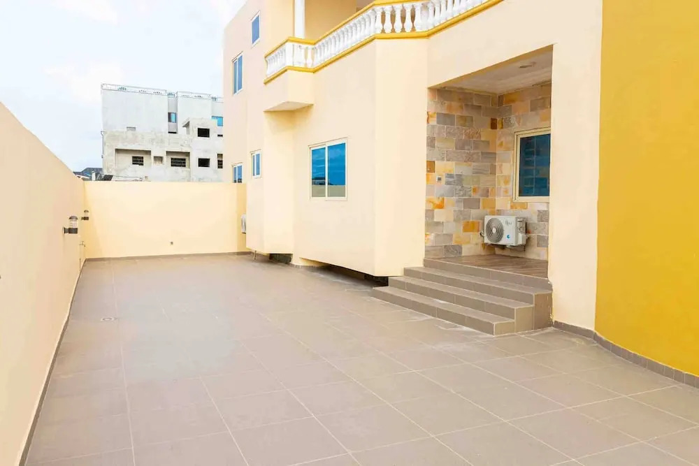 House 5 Mins From the Beach, 15 Mins From the Airport
