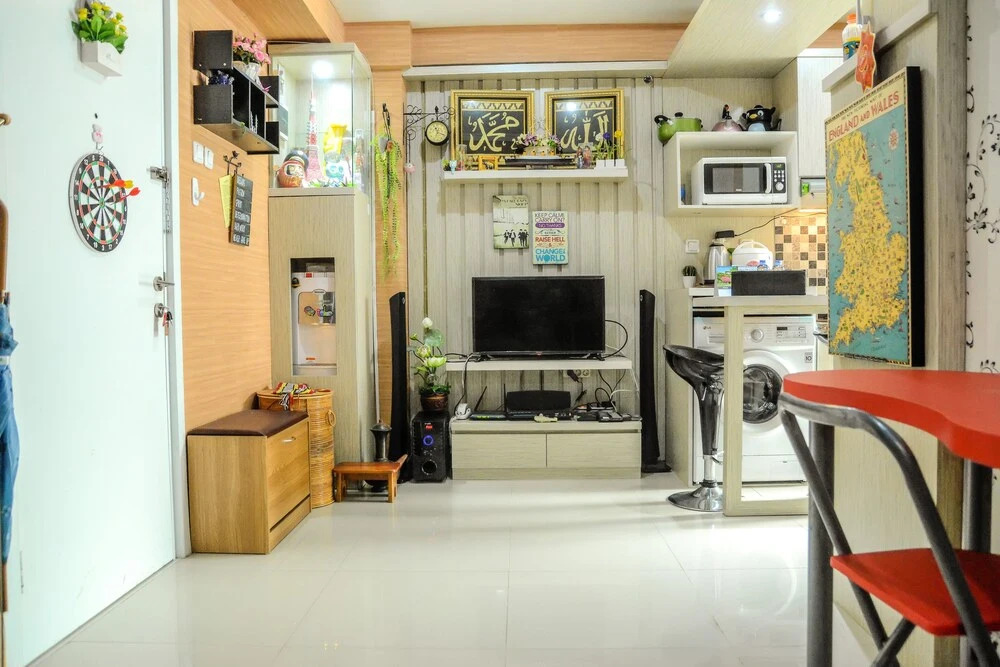 1 Bedroom at Green Pramuka Apartment by Travelio