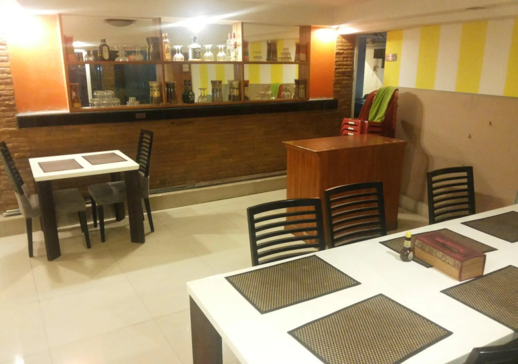Central Place Hotel