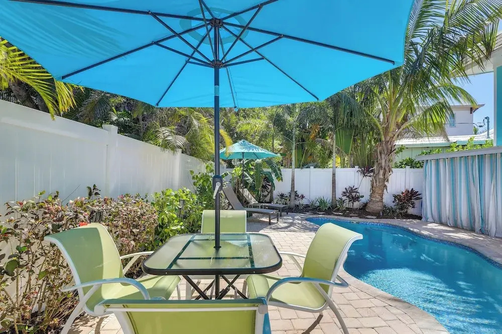 Cozy Siesta Key Dream Inn Rental < 1/2 Mi to Beach