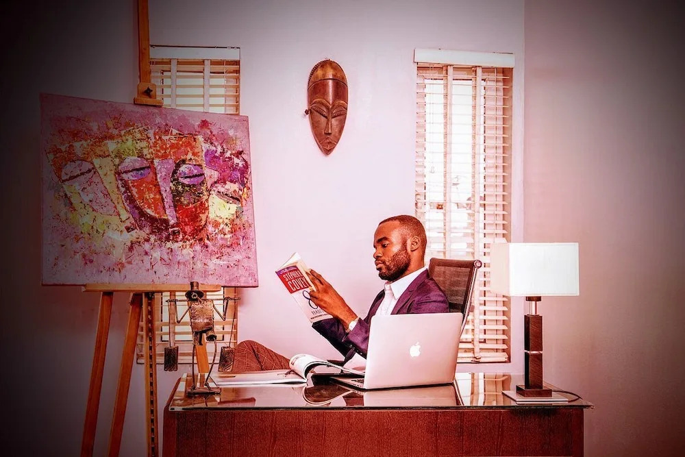 The Crib Art Hotel